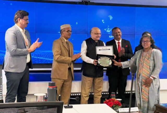 b968fc0f-30aa-46dd-9f92-1a724bb08101