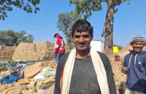 मोहन खेती में निवेश कर बढ़ा रहे उत्पादन,अतिरिक्त आय से मिल रही राहत