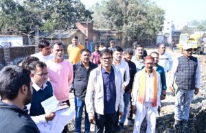 रायगढ़ में चल रहे निर्माण कार्यों की प्रगति का वित्त मंत्री चौधरी ने किया निरीक्षण