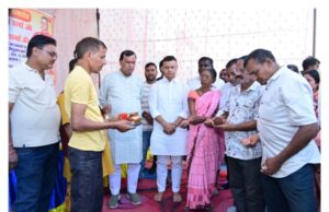 भाटापारा नगर में विकास कार्यों को मिली गति, विभिन्न वार्डों में हुए निर्माण कार्यों के भूमिपूजन
