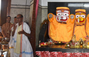 राज्यपाल रमेन डेका ने किए महाप्रभु श्री जगन्नाथ भगवान के दर्शन
