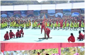स्कूली बच्चों की प्रस्तुति से प्रभावित हुए केंद्रीय गृह मंत्री श्री शाह , ताली बजाकर बढ़ाया उत्साह