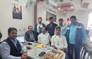 गाजीपुर प्रेस क्लब में रचा इतिहास, बीमा कैंप में जुटी पत्रकारों की भीड़