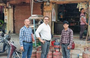 एलपीजी, पेट्रोल और डीजल का पर्याप्त स्टॉक उपलब्ध, घबराने की जरूरत नहीं