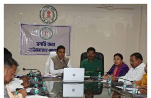 स्थानीय स्तर पर दूर हो सकने वाले समस्याओं के लिये लोगों को जिला कार्यालय न आना पड़े – कलेक्टर