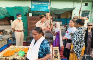 रायगढ़ पुलिस हर त्योहार समाज के हर वर्ग के साथ मिलकर मनाएगी : एसएसपी शशि मोहन सिंह