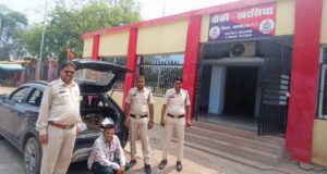 अवैध कबाड़ परिवहन पर रायगढ़ पुलिस की सख्ती, कार में स्क्रैप ले जा रहे आरोपी को खरसिया पुलिस ने पकड़ा