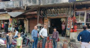 पेट्रोलियम पदार्थों की आपूर्ति को लेकर प्रशासन सतर्क, अफवाहों से बचने की अपील