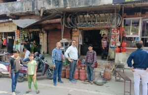 पेट्रोलियम पदार्थों की आपूर्ति को लेकर प्रशासन सतर्क, अफवाहों से बचने की अपील