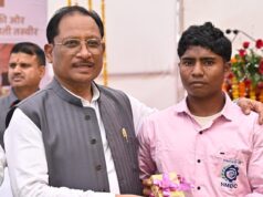 मुख्यमंत्री विष्णु देव साय ने पुनर्वास केंद्र का किया अवलोकन, पुनर्वासितों से किया आत्मीय संवाद