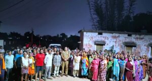 पुलिस जनचौपाल— अपराध जागरूकता, महिला सुरक्षा और साइबर सतर्कता पर थाना प्रभारी ने की संवाद