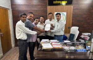20 मई को देशभर में दवा व्यापार बंद का आह्वान, जिला औषधि विक्रेता संघ ने कलेक्टर और आईएमए को सौंपा ज्ञापन