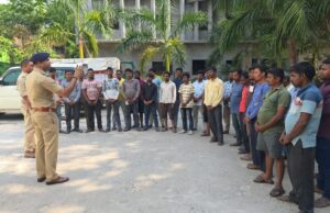 “ऑपरेशन_प्रहार” के तहत पुलिस की कार्रवाई— 29 संदिग्ध कबाड़ी और फेरीवालों को थाने लाकर की गई तस्दीक