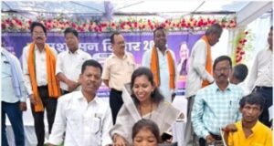 सूरज कुमार वाकरे की प्रेरक यात्रा: मोटराइज्ड ट्रायसायकल से मिली नई उड़ान