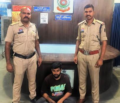 पुलिस ने शातिर ठग को किया गिरफ्तार, किराये पर ट्रेलर वाहन लेकर रायपुर में बेचा