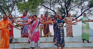 योग दिवस पर अमृत सरोवरों में दिखा उत्साह, ग्रामीणों ने किया सामूहिक योग