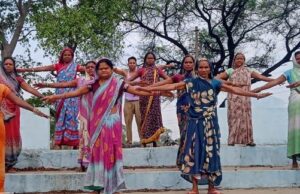 योग दिवस पर अमृत सरोवरों में दिखा उत्साह, ग्रामीणों ने किया सामूहिक योग