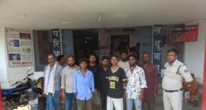 जमीन विवाद में घर में घुसकर मारपीट, तोड़फोड़ और बलवा करने वाले 9 आरोपी गिरफ्तार