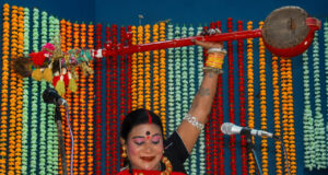 शिक्षा मंत्री ने दी पद्मविभूषण डॉ. तीजन बाई को भावभीनी श्रद्धांजलि, उनकी अंतिम संस्कार में रहे शामिल
