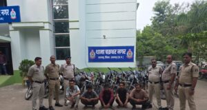 करीब 9 लाख की मोटरसाइकिलें बरामद, 5 शातिर वाहन चोर गिरफ्तार, 2 फरार आरोपियों की तलाश जारी