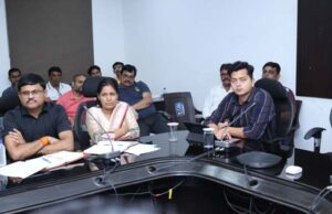 अपर कलेक्टर ने ट्रांसपोर्टर्स, उद्योगों और खनन कंपनियों के प्रतिनिधियों की संयुक्त बैठक ली