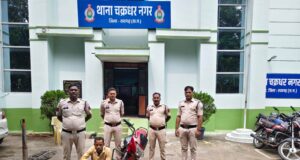 तीन चोरी की मोटरसाइकिलें बरामद, चोरी की संपत्ति खरीदने वाले पर भी हुई कार्रवाई
