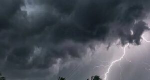 छत्तीसगढ़ वेदर अपडेट: प्रदेश में मानसून की रफ्तार पर लगा ब्रेक, बढ़ी उमस; 17 जिलों में वज्रपात और भारी बारिश का ‘यलो अलर्ट’