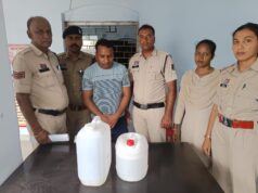 सार्वजनिक स्थानों पर शराबखोरी करने वाले 12 व्यक्तियों पर भी आबकारी एक्ट के तहत कार्रवाई