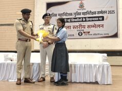 स्कूली बच्चों ने स्टॉलों का भ्रमण कर नवीन कानून, साइबर सुरक्षा, यातायात एवं महिला सुरक्षा की ली जानकारी