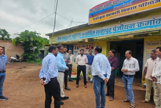 सहकारी समितियों को बनाया जाएगा बहुउद्देशीय सेवा केंद्र, डिजिटल सेवाओं और आयवर्धक गतिविधियों के विस्तार के निर्देश