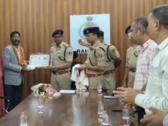 सहायक उप निरीक्षक गंगा राम भगत एवं प्रधान आरक्षक अवध बिहारी विश्वकर्मा हुए सेवानिवृत्त, रायगढ़ पुलिस ने दी स्वस्थ एवं सुखद भविष्य की शुभकामनाएं