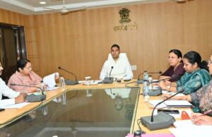 गुणवत्तापूर्ण एवं तेजी के साथ करें राजस्व प्रकरणों का निराकरण -कलेक्टर