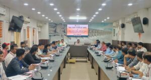 जिले में बैंकिंग योजनाओं के लक्ष्यों की शत-प्रतिशत पूर्ति सुनिश्चित करें : कलेक्टर अबिनाश मिश्रा
