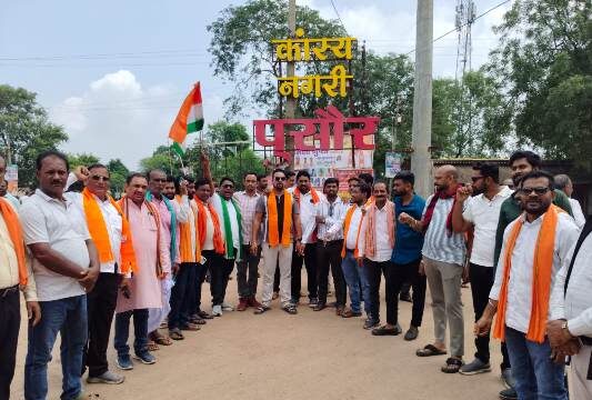 पुसौर में भाजपा किसान मोर्चा ने निकाली भव्य ट्रैक्टर तिरंगा यात्रा ….