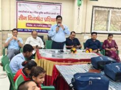 दृष्टिबाधित बच्चों ने सीखा बिना देखे स्मार्टफोन चलाना