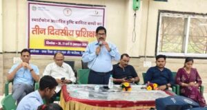 दृष्टिबाधित बच्चों ने सीखा बिना देखे स्मार्टफोन चलाना