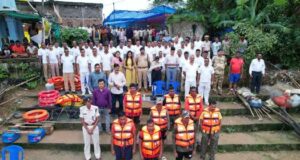 बाढ़ आपदा से निपटने की तैयारियों का चंघोरी में हुआ मॉक ड्रिल