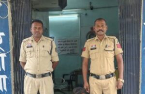 रेल्वे लाइन कीमती सामग्री और बाइक चोरी का आरोपी गिरफ्तार