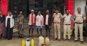 ऑपरेशन आघात में लैलूंगा पुलिस की अवैध शराब पर ताबड़तोड़ कार्रवाई