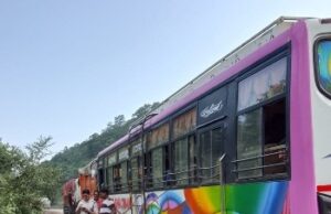 यात्री बसों की जांच में 42 संचालकों पर कार्रवाई, 55 हजार 700 रुपये वसूला गया जुर्माना