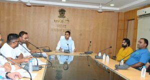 तय समय पर नॉन एवं एफसीआई मे चावल जमा कराएं मिलर्स-कलेक्टर