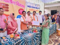 कापू परियोजना के 150 आंगनबाड़ी केंद्रों के बच्चों को मिले खिलौने
