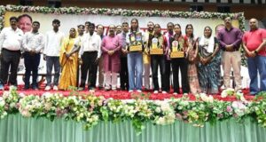 उप मुख्यमंत्री अरुण साव ने बहतराई खेल अकादमी के अंतरराष्ट्रीय पदक विजेता खिलाड़ियों का किया सम्मान, बढ़ाया हौसला