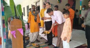 विजयदशमी पर रायगढ़ पुलिस लाइन में वैदिक मंत्रोच्चार के साथ हुआ शस्त्र पूजन