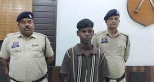 बिरयानी खाने के लिए नशे के आदी नाबालिगों ने नशे में धुत युवक से की थी लूटपाट और चाकू मारकर उतारा मौत के घाट