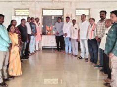 इंदिरा गांधी के बलिदान दिवस एवं सरदार वल्लभभाई पटेल की जयंती कांग्रेस जनों ने भाव पूर्ण श्रद्धांजलि अर्पित करते हुवे उनके बलिदानो को याद करते मनाई.