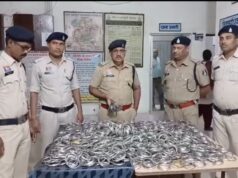 बलौदाबाजार-भाटापारा पुलिस की बड़ी और एहतियाती कार्रवाई: नवरात्रि मेला परिसर से चेकिंग कर 2100 नग स्टील एवं रिंगदार कड़े-चूड़े जप्त